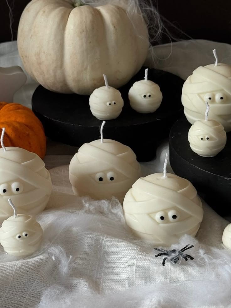 Mummy Candle Friends