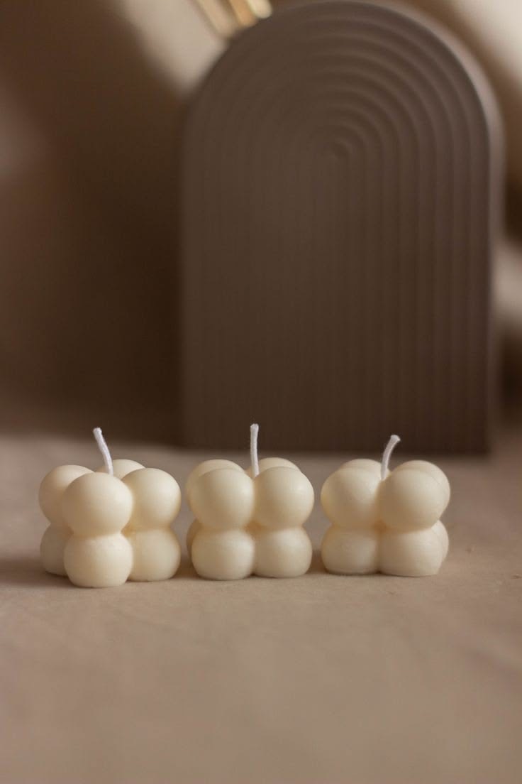 Petite Bubble Candle — A tiny four-bubble candle for favours and gifts.