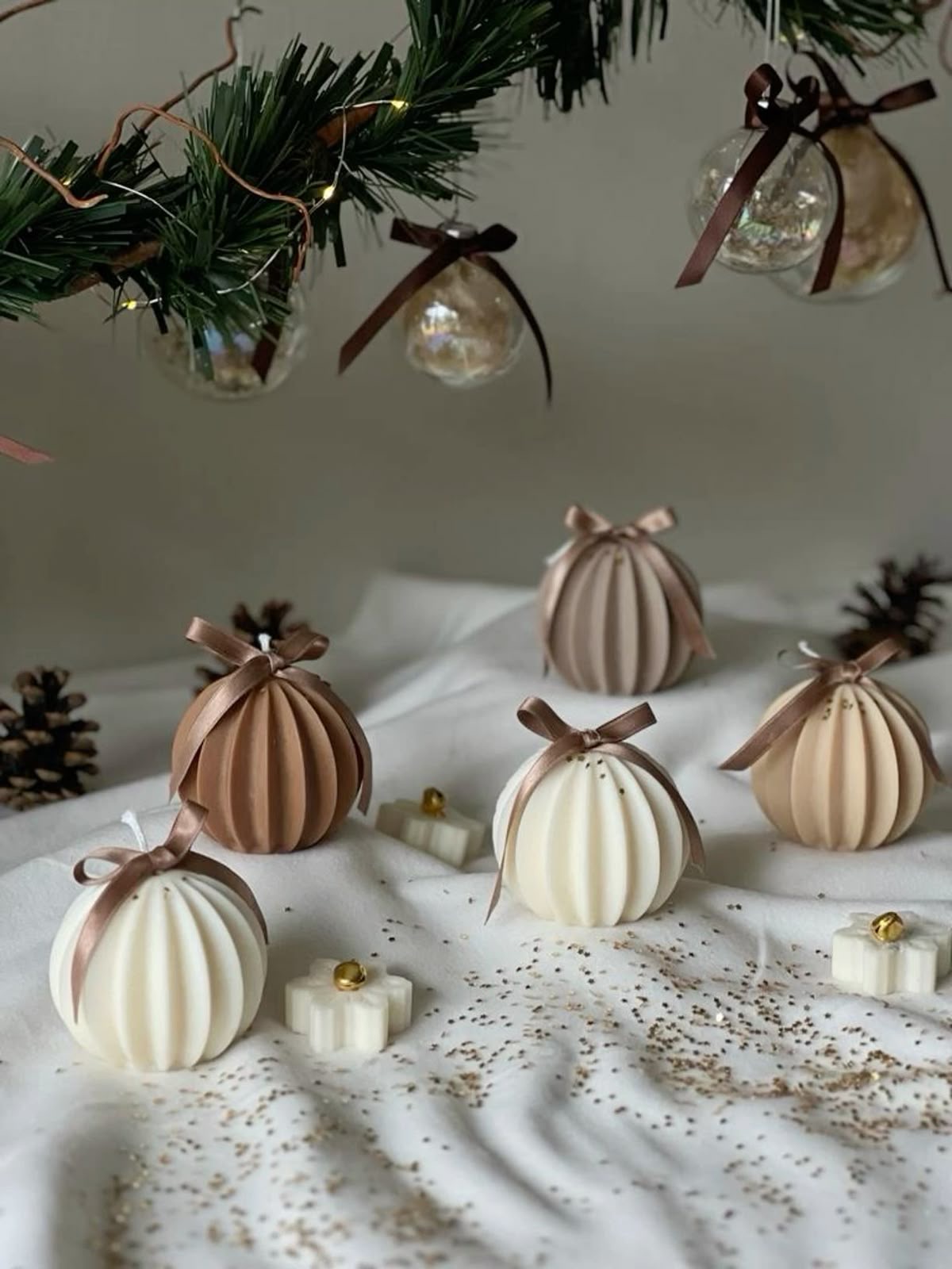 Pleated Bauble Ornament Candles