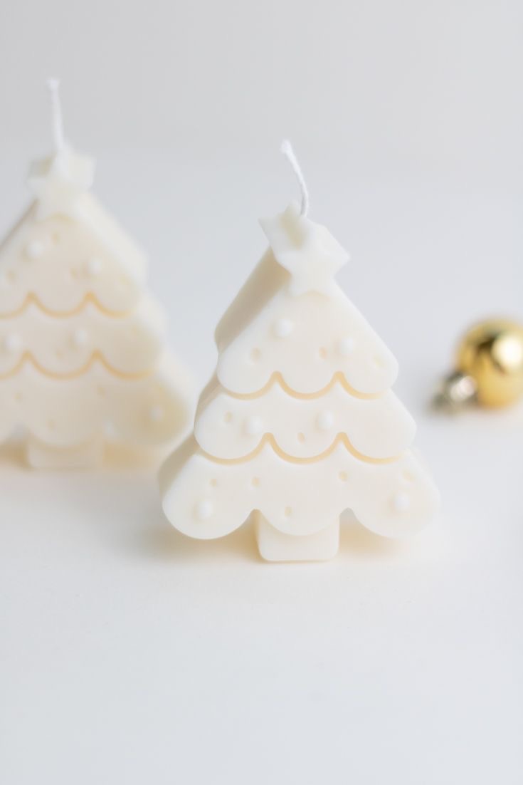 Ivory Christmas Tree Candle